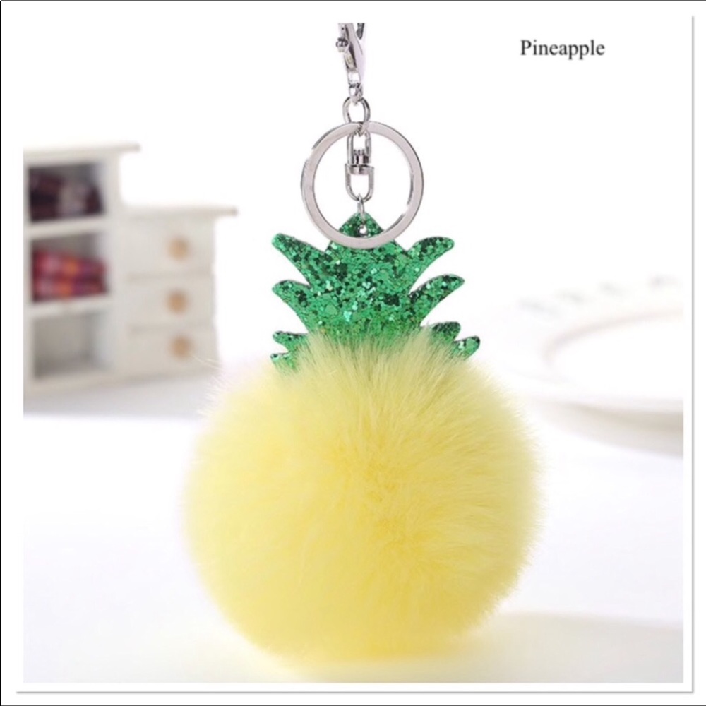 💥HP💥 Pineapple Pom Pom Keychain Purse Clip 🎁
